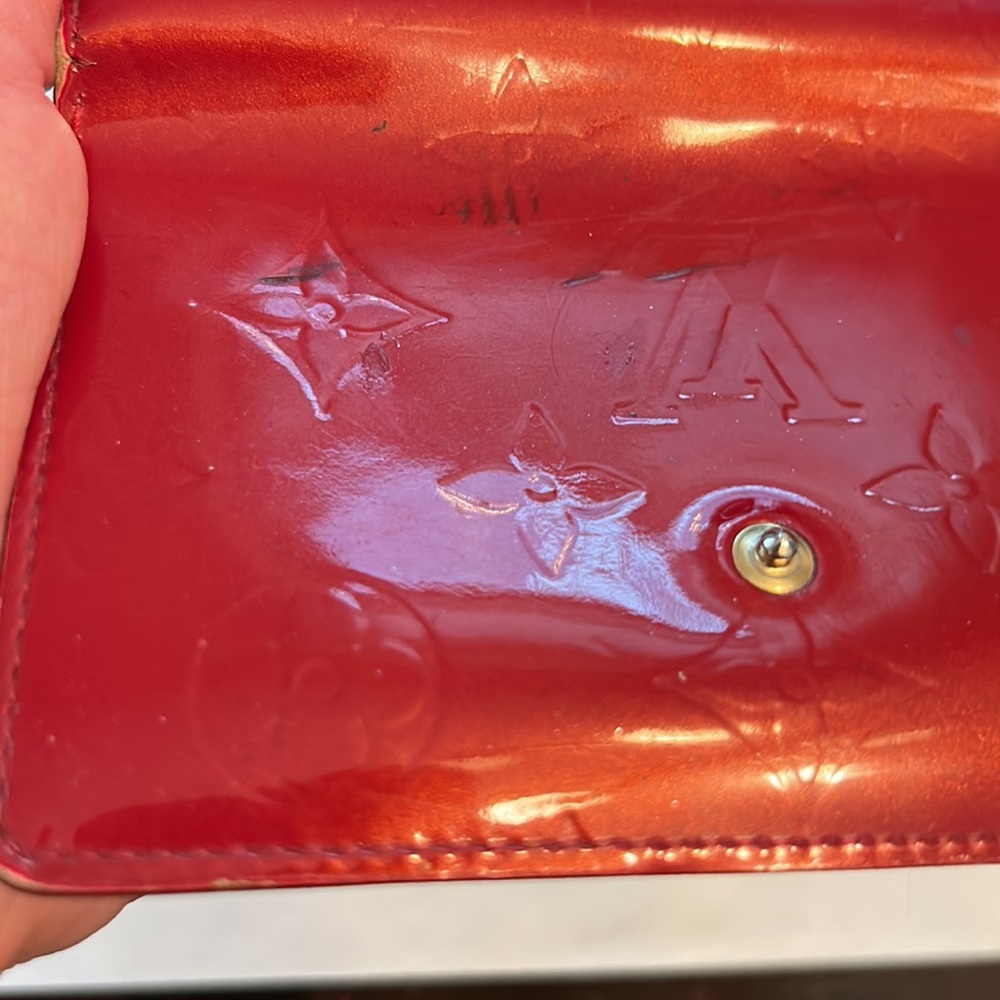 Authentic Louis Vuitton Red Vernis Wallet - Picture 9 of 17